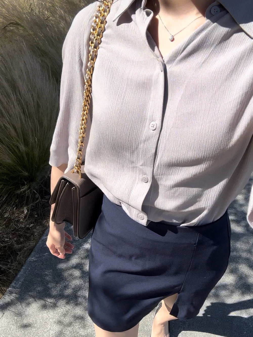 Aritzia Babaton Blouse Half Sleeve